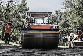 Best Driveway Snow Removal Preparation  in Oak Trail Shores, TX